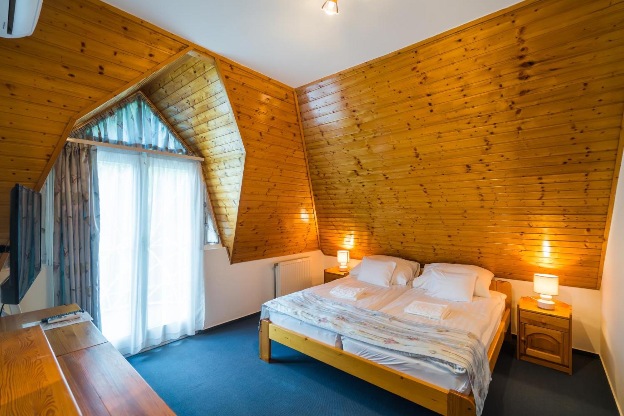 Győrfi Apartmanház Zamárdi Exterior foto