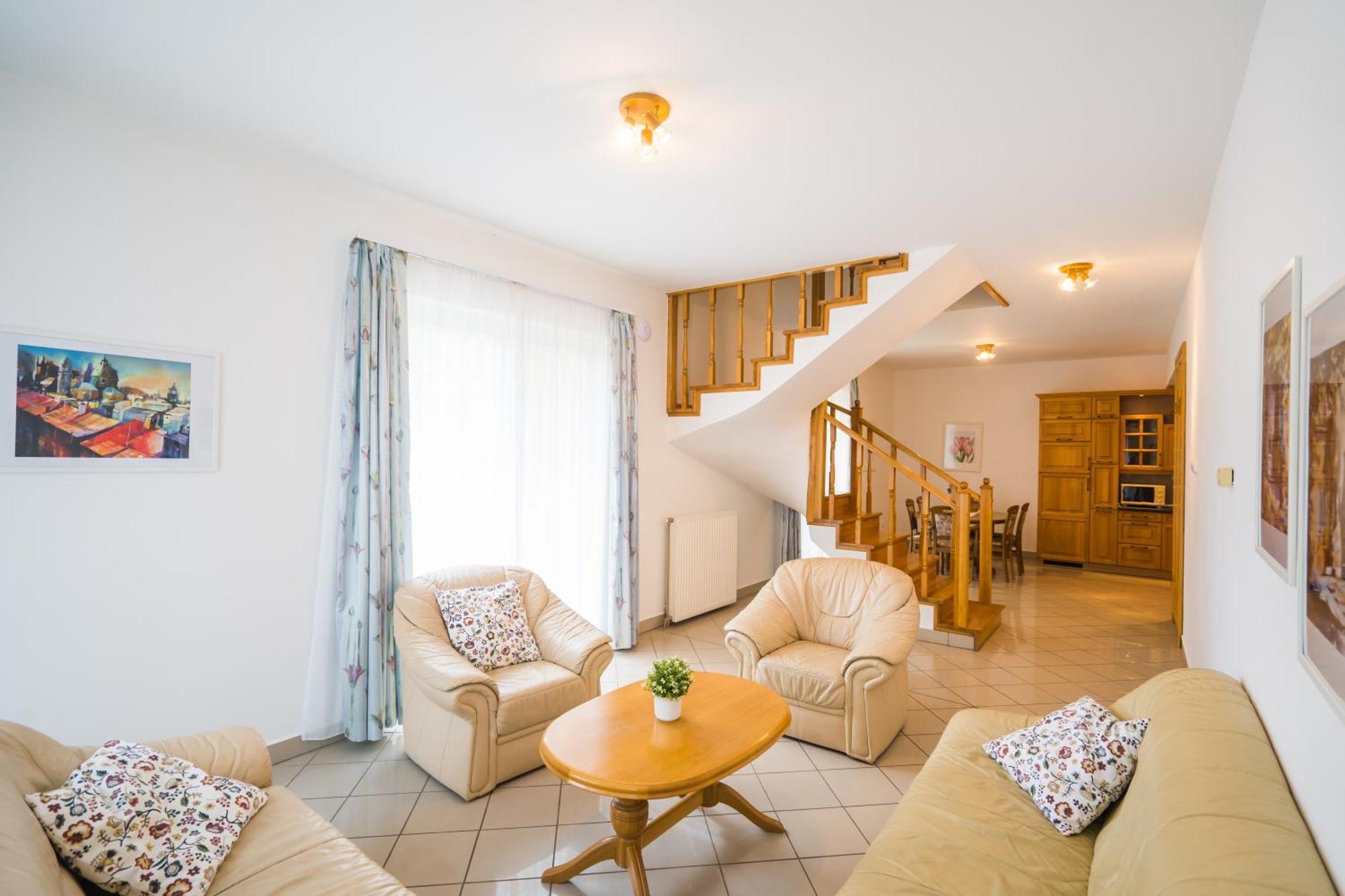 Győrfi Apartmanház Zamárdi Exterior foto