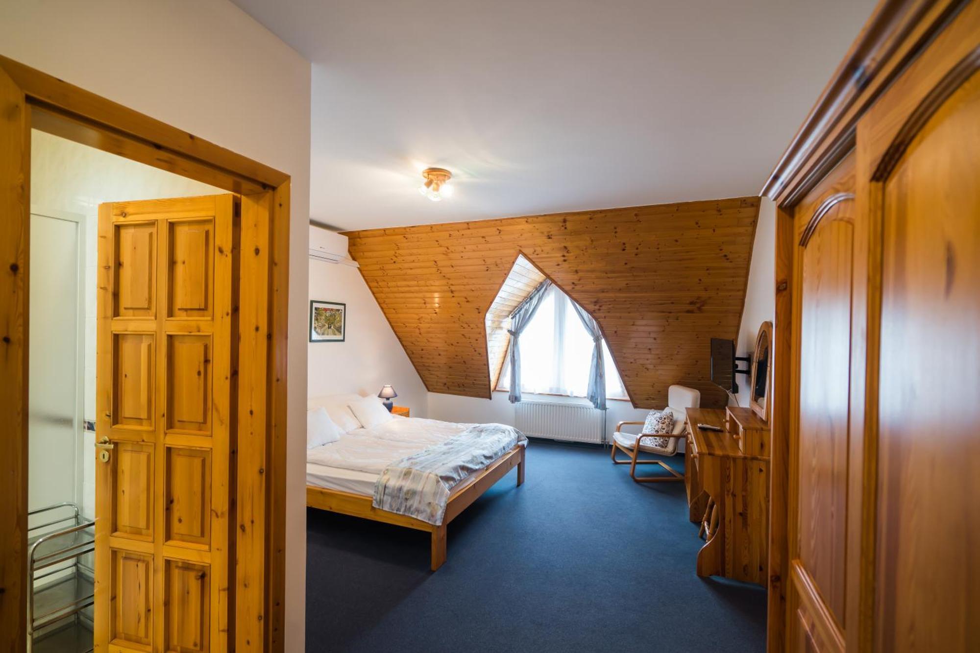 Győrfi Apartmanház Zamárdi Exterior foto